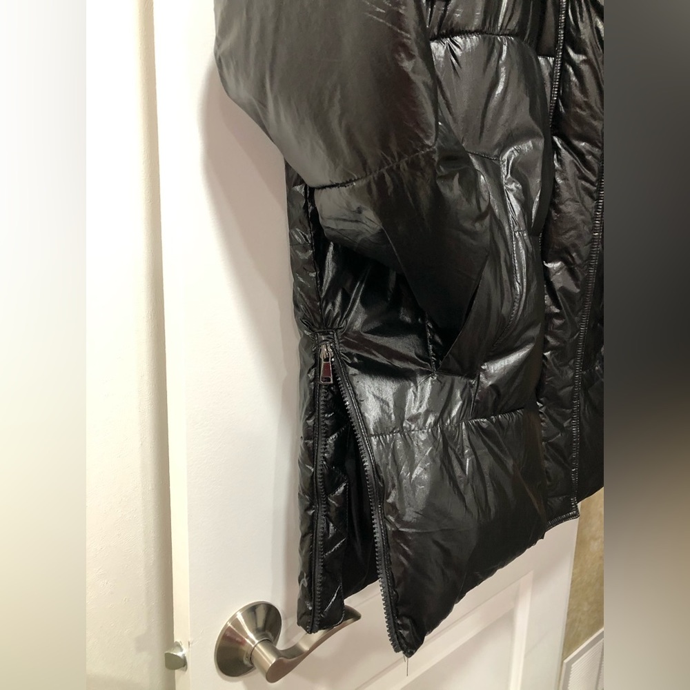 Mountain Ridge Puffer - Picture 3 of 4